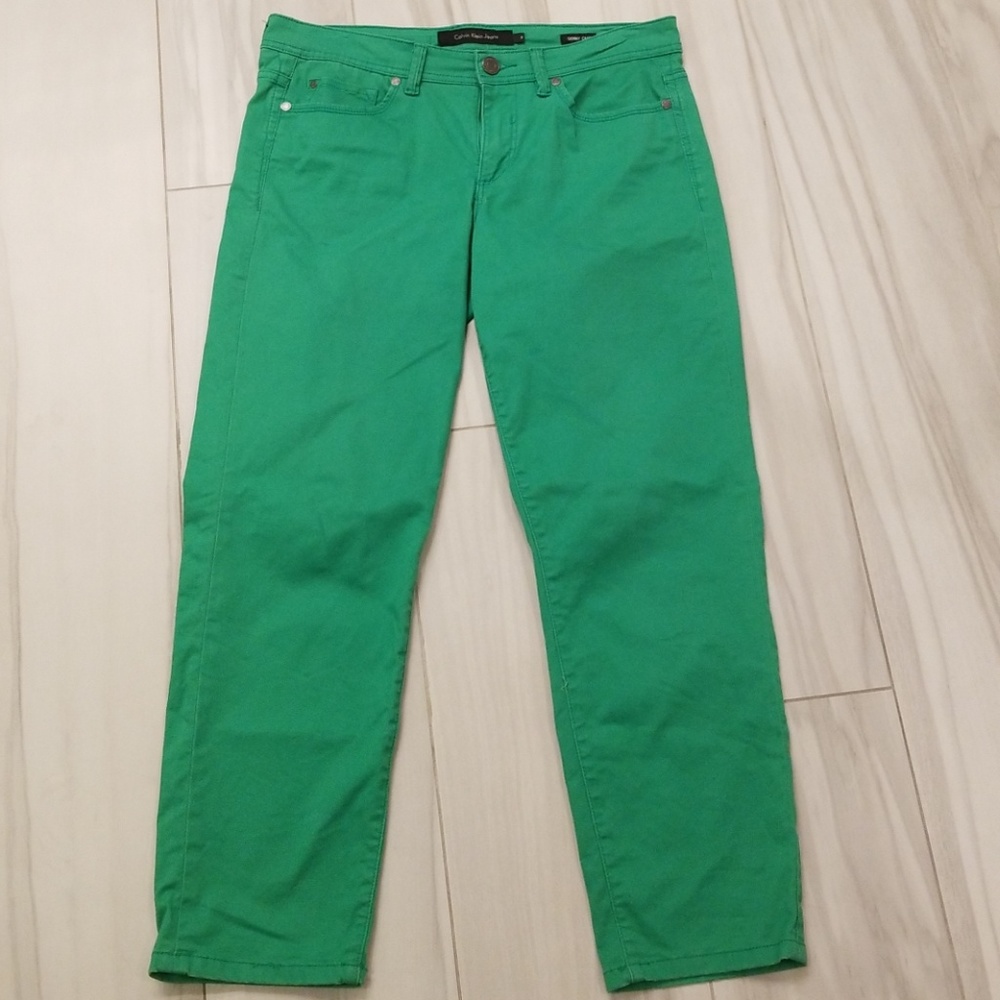 Calvin Klein green skinny crop size 8
